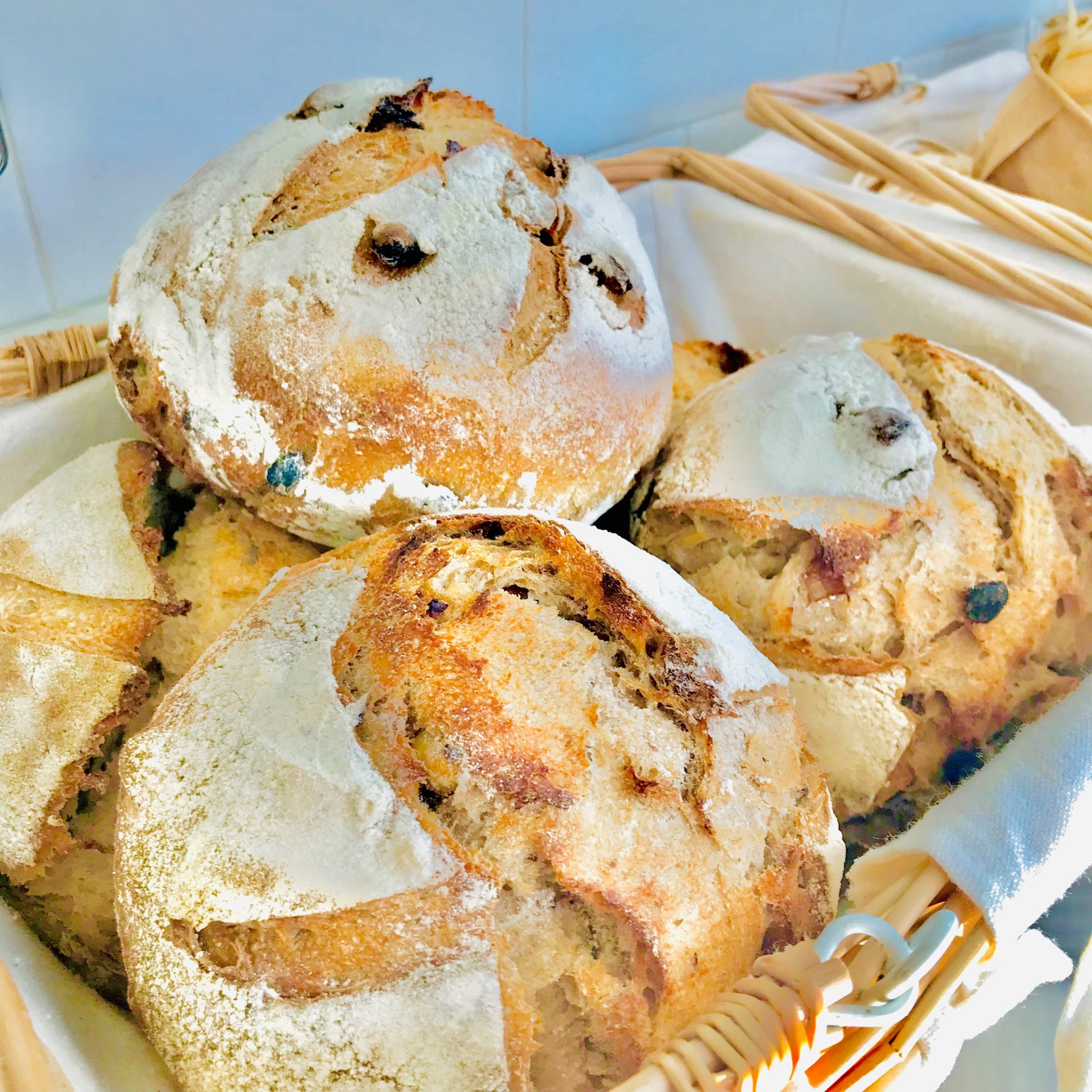 Boule de Randonnée Traiteur Poivre d'Ail Bio Ethique Naturel Cassis La Ciotat Aubagne Ceyreste Carnoux Roquefort La Bédoule Gémenos